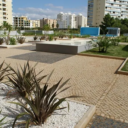 Turisticos Rocha Tower 9 波尔蒂芒