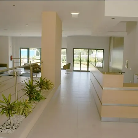 Turisticos Rocha Tower 9 Apartment